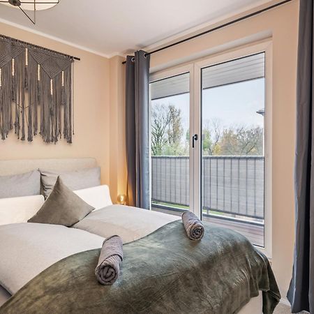 Edler Wohnraum Schwanenteich-Penthouse Mit Garage, Grill, Kaffeevollautomat, Klima, Lift & Terrasse Zwickau Exterior foto