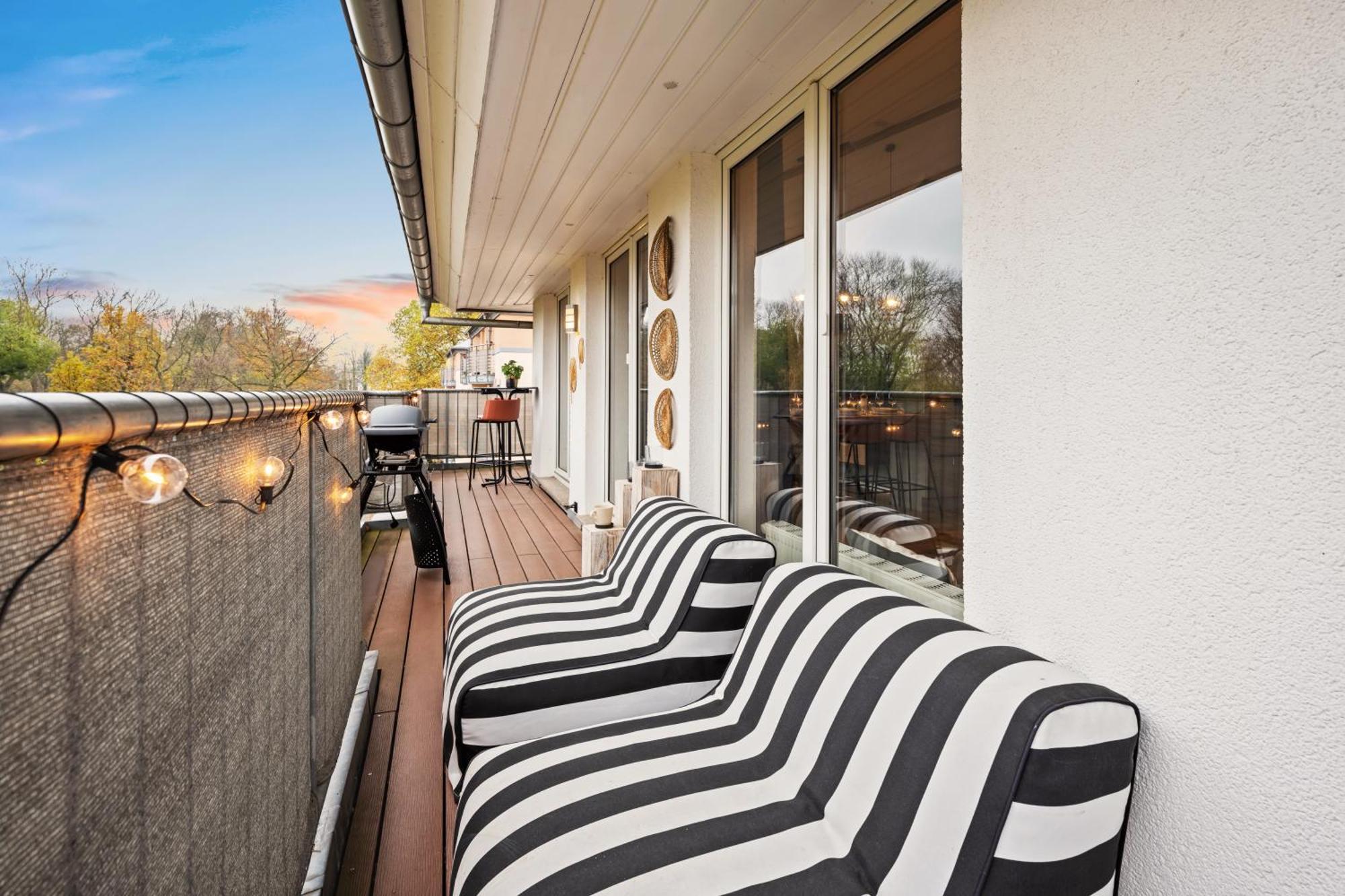 Edler Wohnraum Schwanenteich-Penthouse Mit Garage, Grill, Kaffeevollautomat, Klima, Lift & Terrasse Zwickau Exterior foto